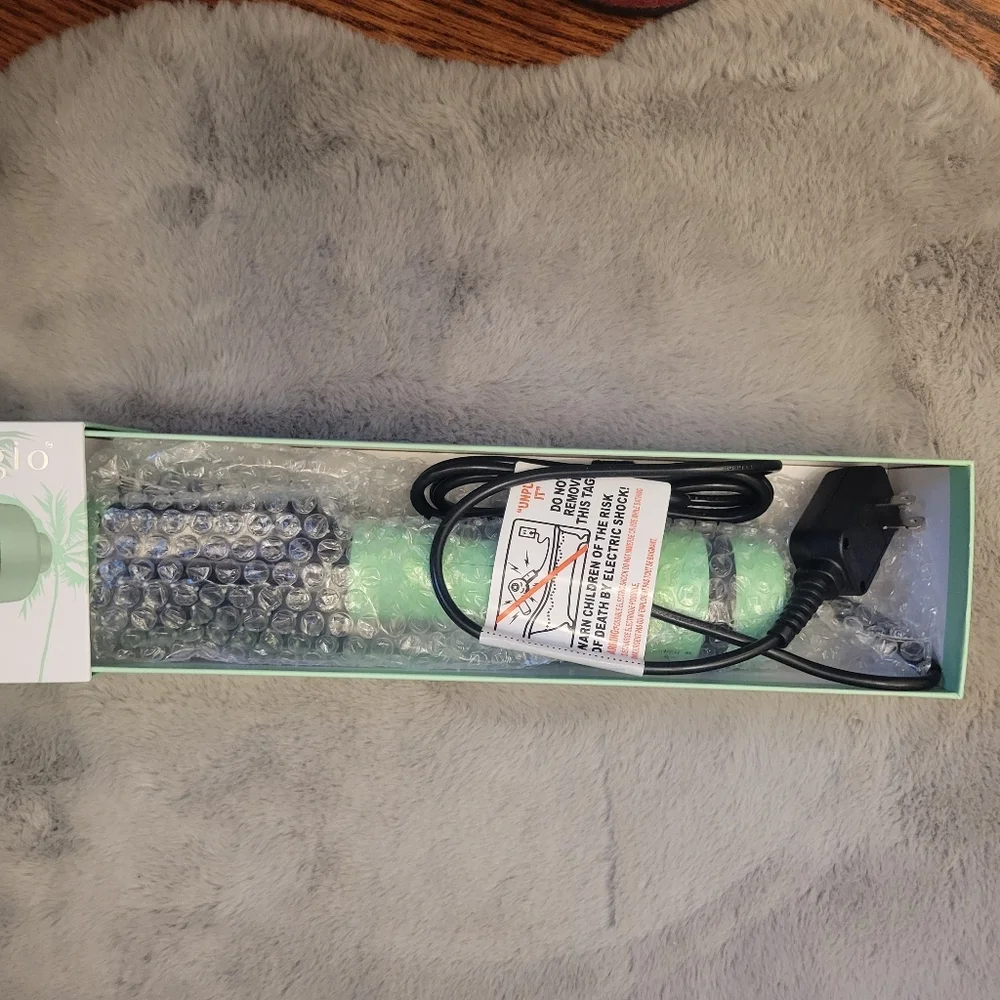 Adagio Professional Blowout Brush, 2", Seafoam Green - Picture 8 of 12